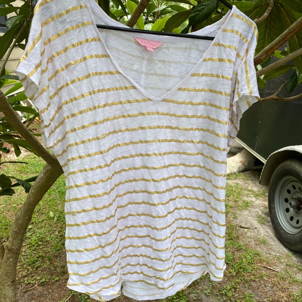 Lily Tee